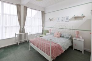 Guest Bedroom - click for photo gallery